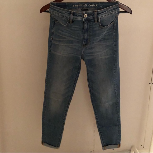 Super high waisted jeans